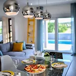 Luxurious Natali Prázdninový dům
