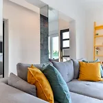 Luxurious Natali * Pridraga