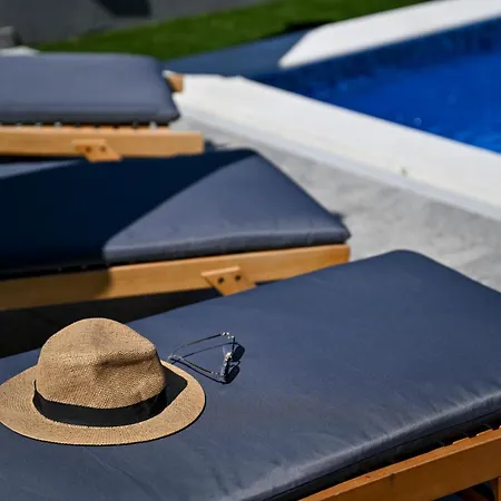 Luxurious Natali * Pridraga