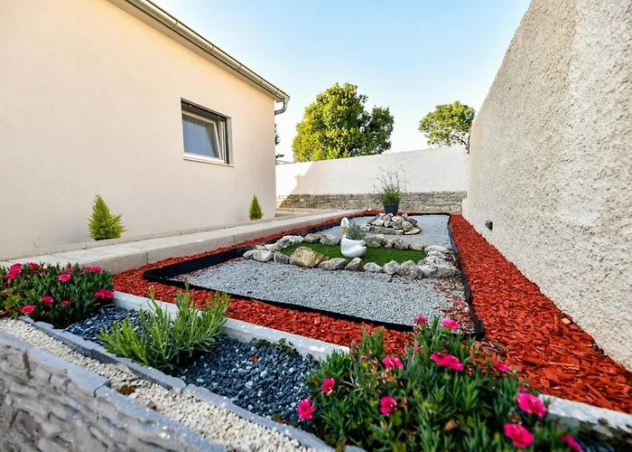 펜션 Luxurious Natali *