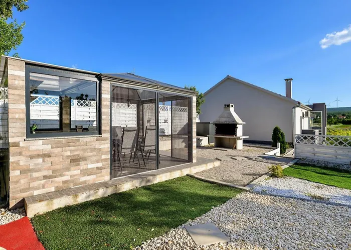 Luxurious Natali 펜션 Pridraga