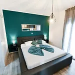 Luxurious Natali Сasa de vacaciones Pridraga