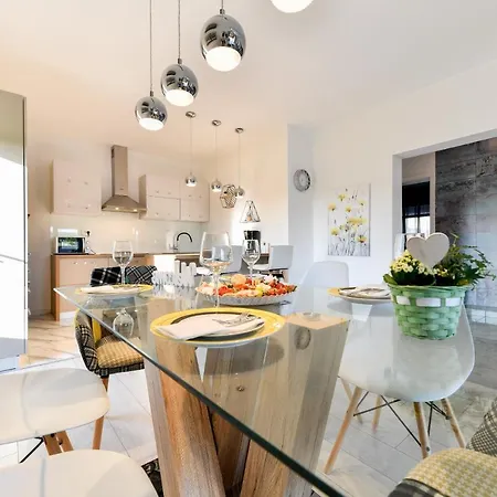 Vikendica Luxurious Natali