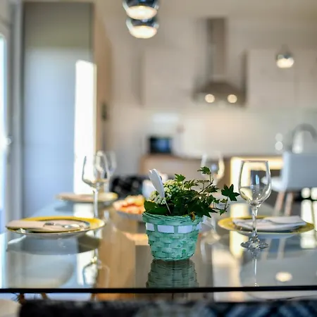 Luxurious Natali * Pridraga