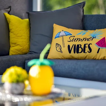 Luxurious Natali * Pridraga