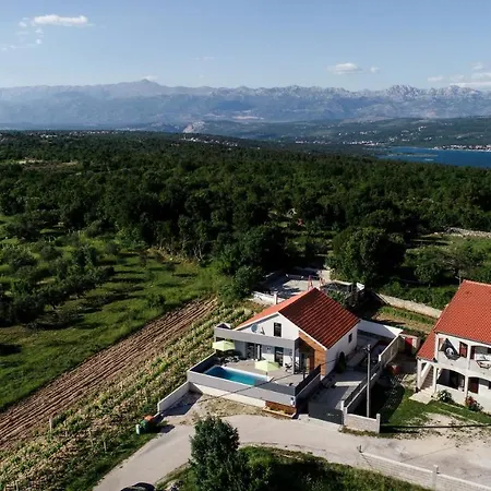 Luxurious Natali * Pridraga