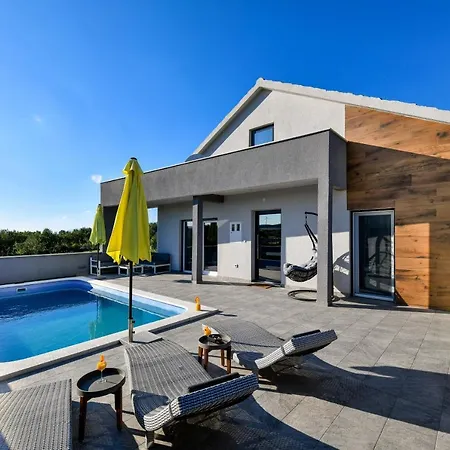 Nyaraló Luxurious Natali