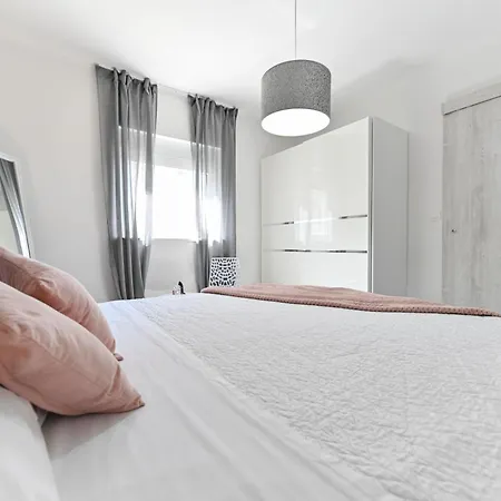 Дом отдыха Luxurious Natali