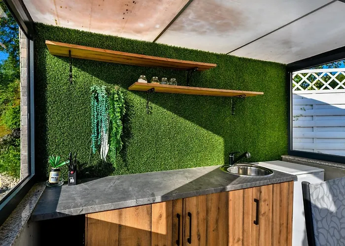 Luxurious Natali Pridraga