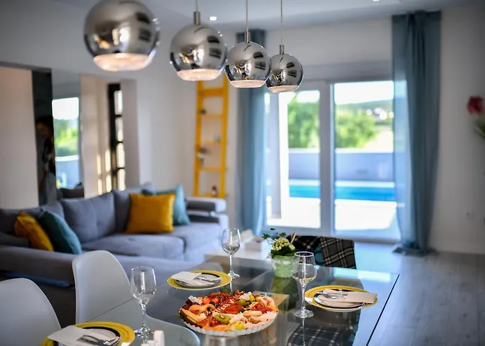 Luxurious Natali Дом отдыха