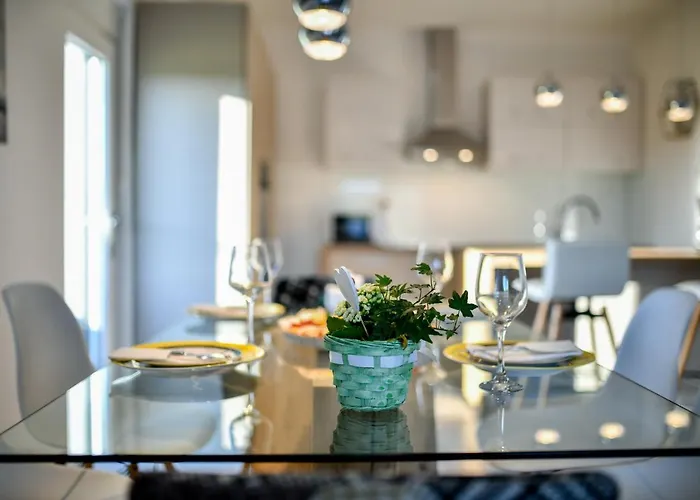 Luxurious Natali * Pridraga