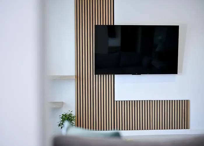 Luxurious Natali Vikendica