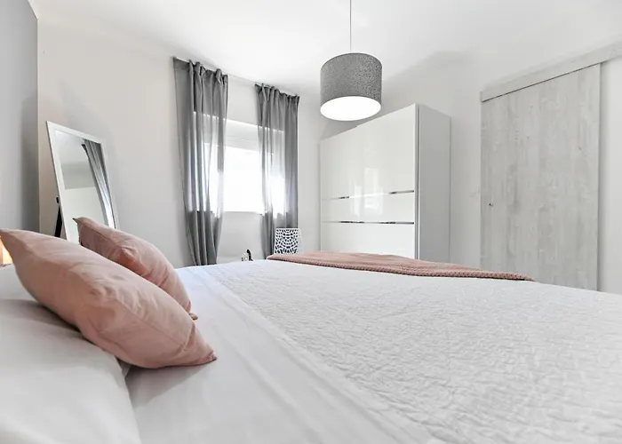 Vikendica Luxurious Natali